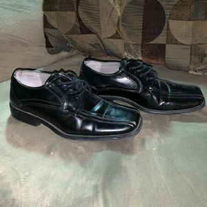 Stacy Adams Kids Shoe Boys 4.5 Used Black